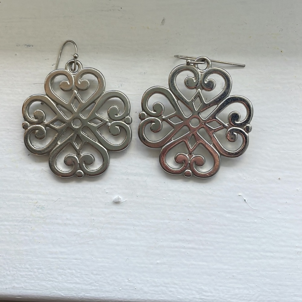 Silver Geometric Celtic Pattern Design Earrings - Picture 6 of 6